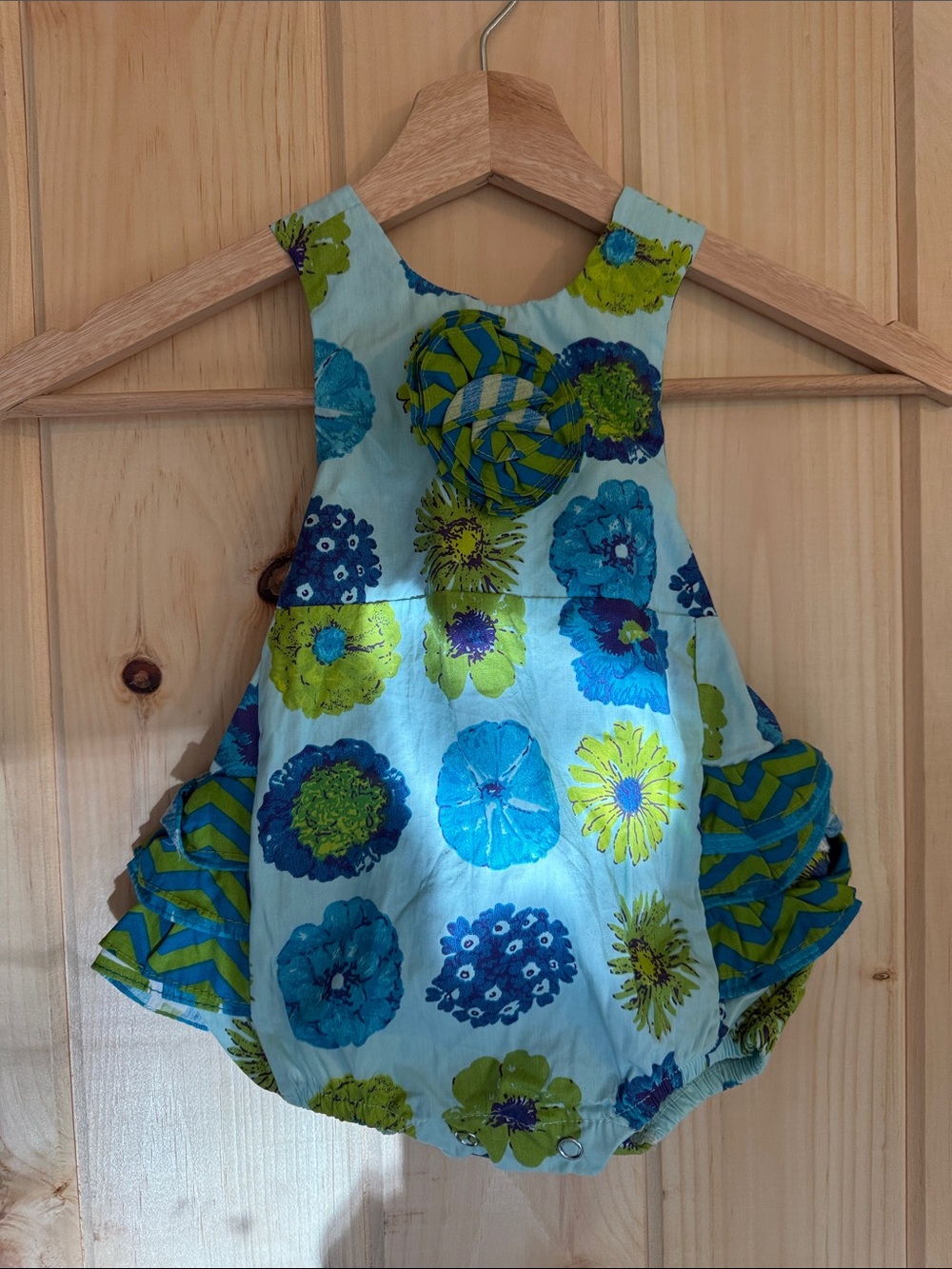 🙂 NWT Jelly the Pug Girl Ruffled One Piece – Size 12 Months
